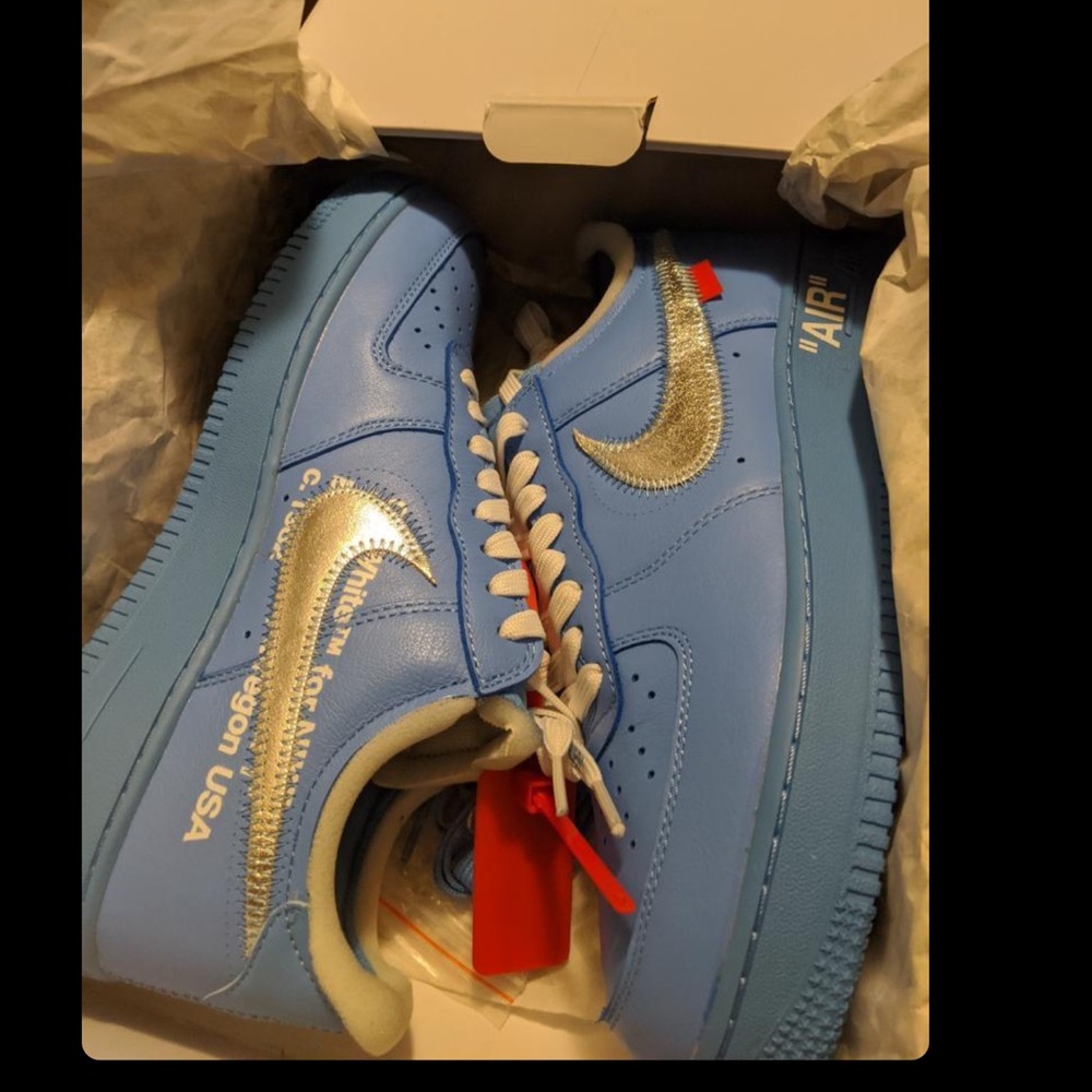 Off white mca